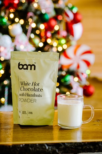 DUO Bela vroča čokolada z lešniki