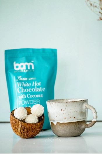 DUO Bela vroča čokolada s kokosom