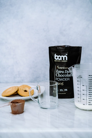 Extra temna vroča čokolada, 220 g