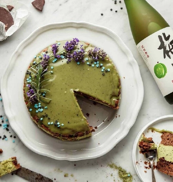 cokoladna torta s pistacijo