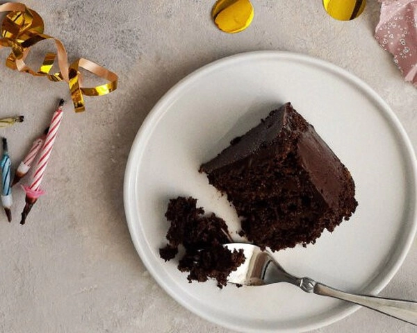 klasicna cokoladna torta