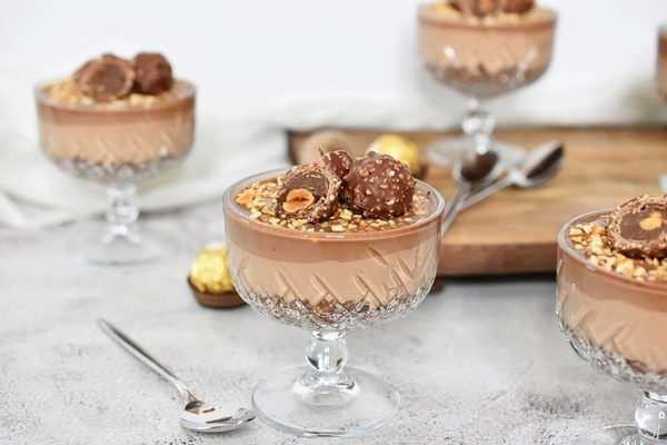 ferrero rocher v kozarcu